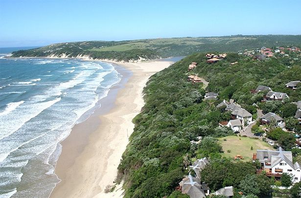 A beach along the stretch of coastline between East London and North Chinsta