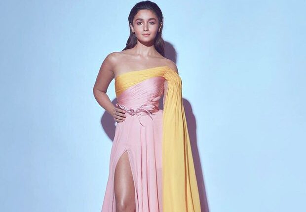 Alia Bhatt to amplify resources amid on social media amid second wave of COVID-19  : Bollywood News