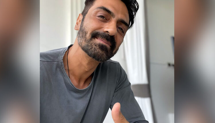 Arjun Rampal Tests Negative for COVID-19, Urges Fans To Get Vaccinated and Take All Safety Measures (View Post)
