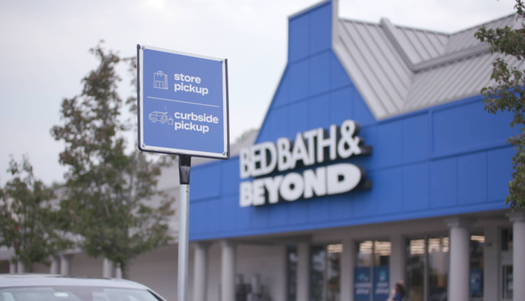 Bed Bath & Beyond shares fall as store closures weigh on results