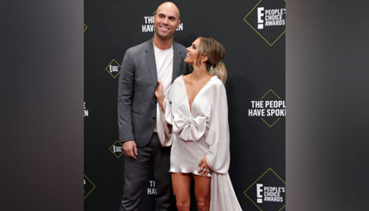 Jana Kramer Announces Split With Mike Caussin After 6 Years of Marriage (View Post)