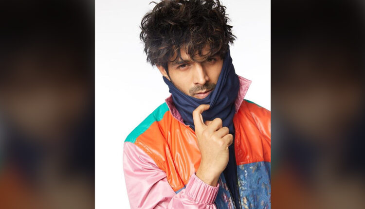 Kartik Aaryan Reminds the Importance of Wearing a Mask, Says ‘The Practice Must Be Compulsory’ (View Pic)