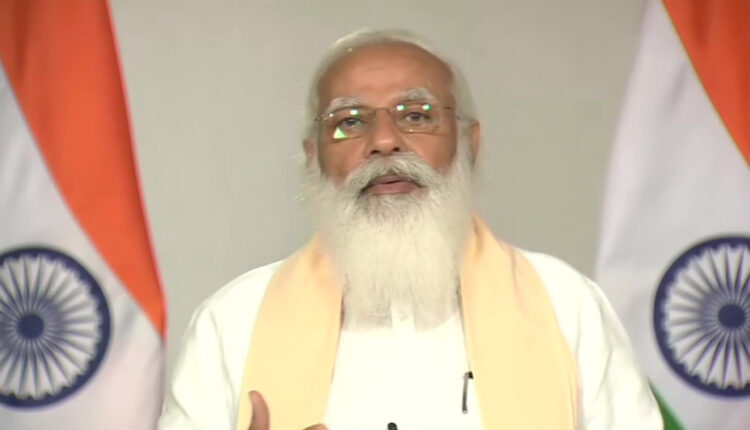 PM Narendra Modi Says Lockdowns Should Be Last Resort, Urges States to Convince Migrant Workers to Stay Put