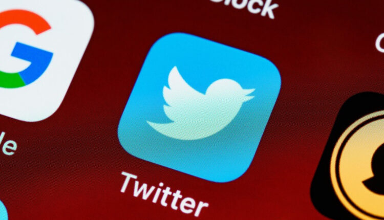 Twitter Down Again? Users Face Outage As Microblogging Platform Shows 'Over Capacity' Error