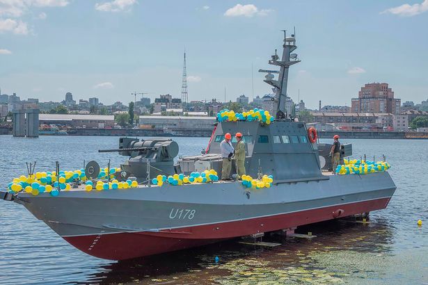 A Ukrainian Gyurza-M-class artillery boat