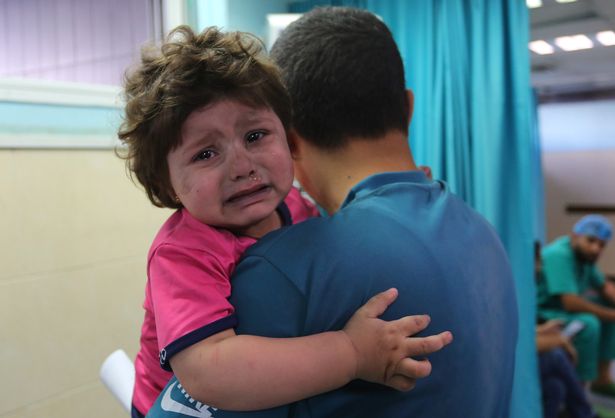 A wounded Palestinian girl brought to hospital