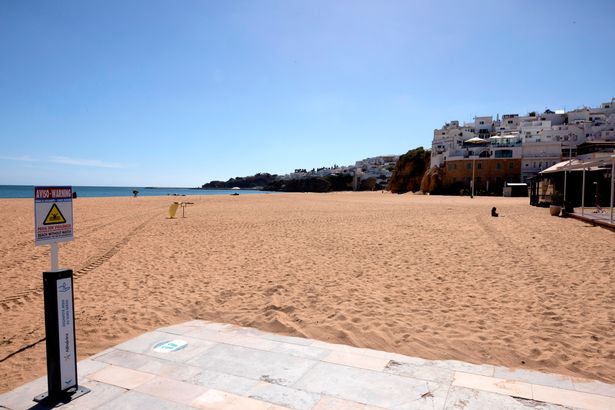 The beaches of Albufeira have been empty for months