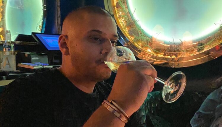 Aman Patel Creates a Tinder for Restaurants