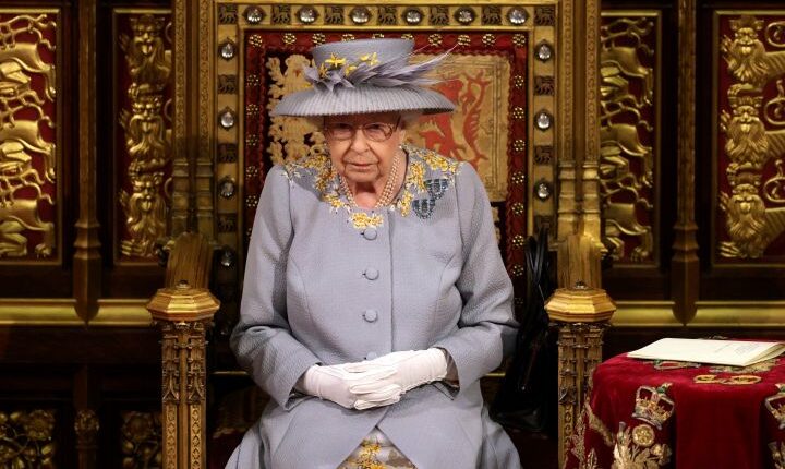 Buckingham Palace Asks For Altered Picture Of Queen Elizabeth To Be Removed From ‘Trump Train’