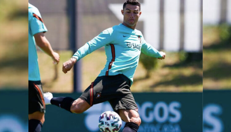 Cristiano Ronaldo Happy to be Back in Portugal Colours, Posts Latest Pic on Instagram