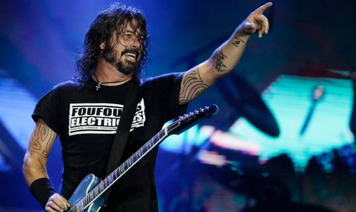 Dave Grohl Will Co-Host ‘The Tonight Show’ With Jimmy Fallon On Monday