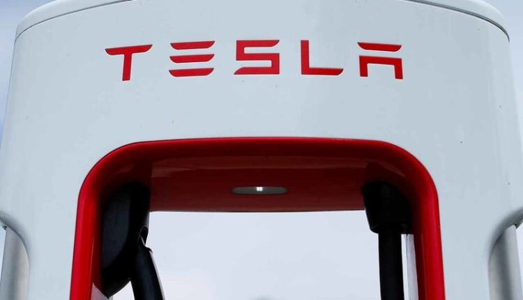 Electric car-charging business is doing everything but making money