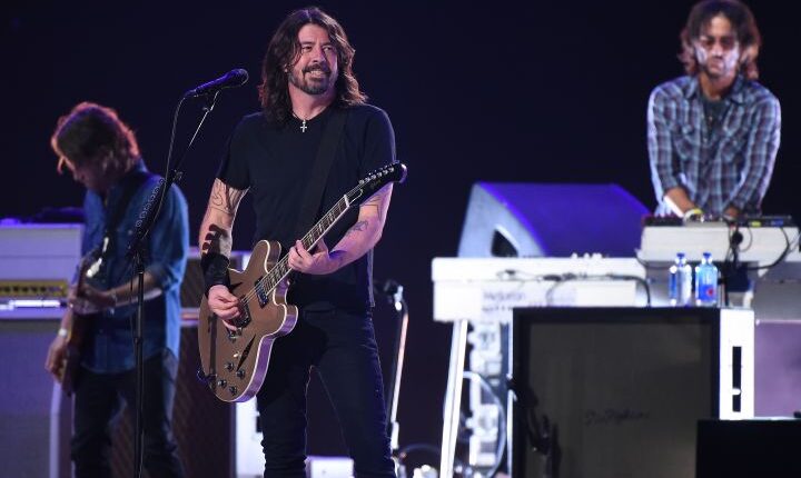 Foo Fighters Joined By Special Guest For ‘Back In Black’ Performance