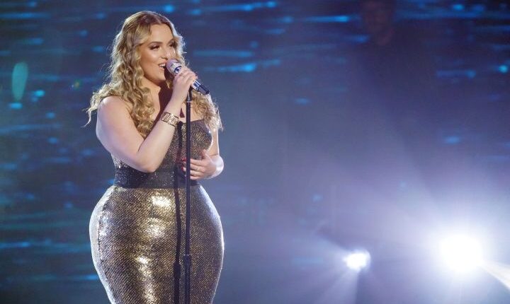 Grace Kinstler Wows With Cover Of Kelly Clarkson’s ‘A Moment Like This’ On ‘American Idol’