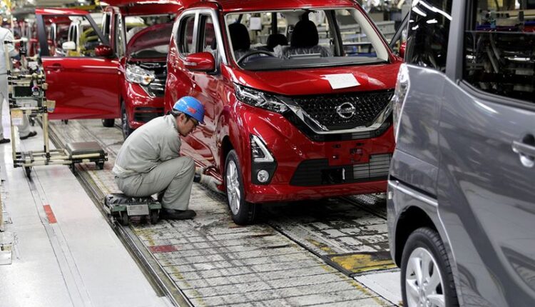 Japan automakers scramble for lower overhead