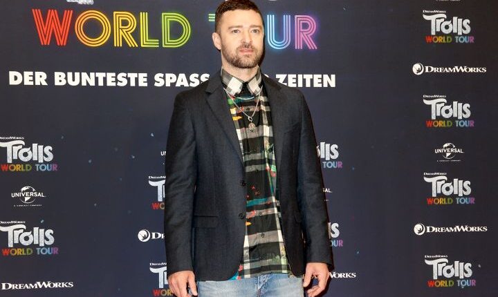 Justin Timberlake And Son Silas Have ‘Coolest’ Day At Disney World’s Star Wars Exhibit