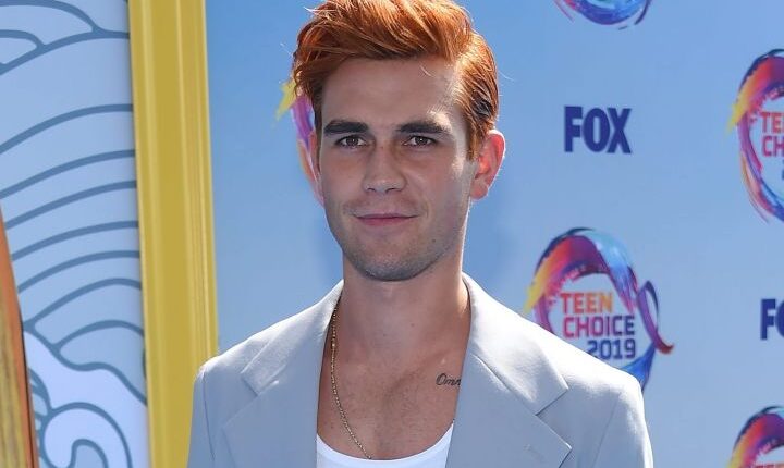 KJ Apa Expecting Baby With Girlfriend Clara Berry