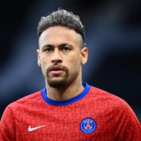 Paris Saint-Germain forward Neymar warms up before a match in Paris earlier this month.  | AFP-JIJI