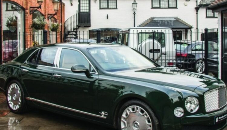 Queen Elizabeth's Bentley Mulsanne sells fast for $240,000