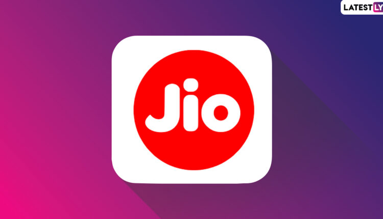Reliance Jio Tops in 4G Download Speed Chart, Vodafone in Upload at 6.7 Mbps in April: Trai