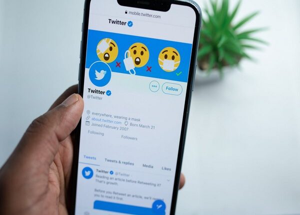 Twitter’s Paid Service ‘Twitter Blue’ Confirmed, Here’s How Much It Will Cost