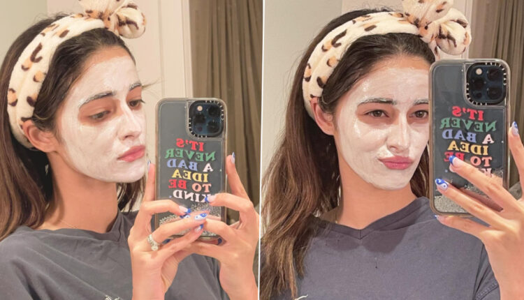 Ananya Panday Shares Her Motto With Cute Selfies, Says 'Never a Bad Idea To Be Kind, Especially to Yourself'