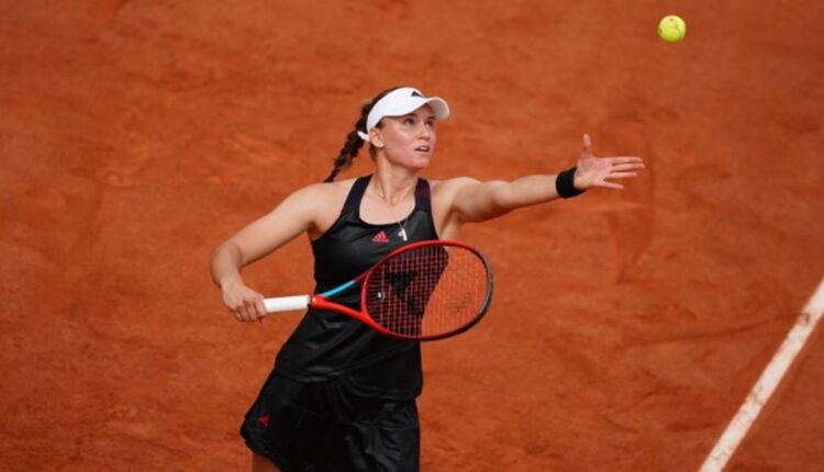 French Open 2021: 21-Year-Old Elena Rybakina Stuns Serena Williams 6-3, 7-5 to Progress to Quarterfinals