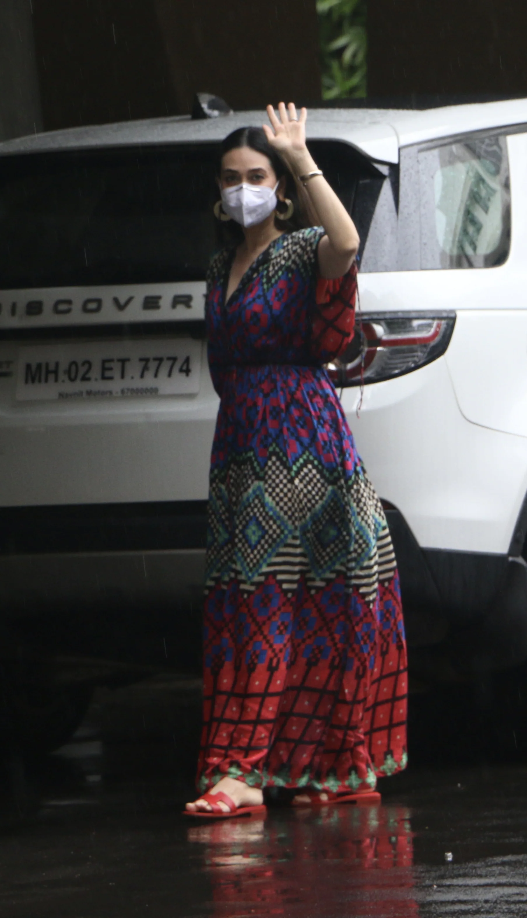 Karisma Kapoor Karisma rocks a flowy silhouette in an abstract print part kaftan(Elevate Promotions)