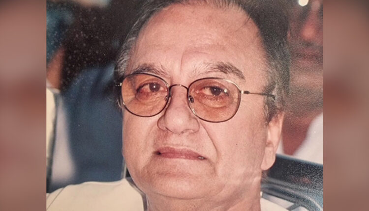 Sunil Dutt's Daughter Priya Dutt Pays Homage to Father on His 92nd Birth Anniversary