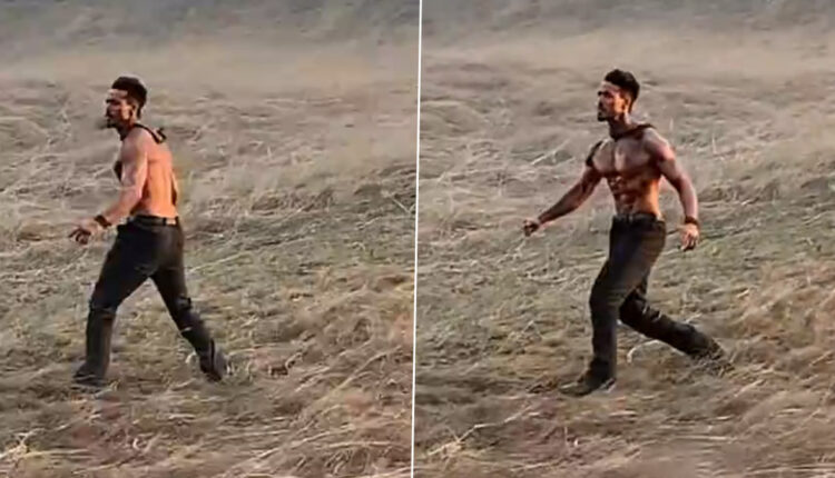 Tiger Shroff Shares How His Heroic Pose Failed Badly, Baaghi Actor Drops a Couple of BTS Videos