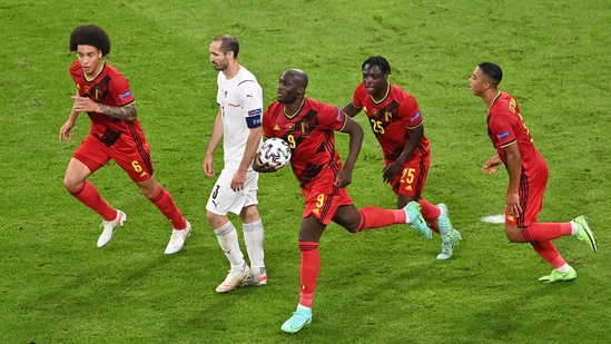 Soccer Football - Euro 2020 - Quarter Final - Belgium v Italy - Football Arena Munich, Munich, Germany - July 2, 2021 Belgium's Romelu Lukaku celebrates scoring their first goal Pool via REUTERS/Stuart Franklin(Pool via REUTERS)