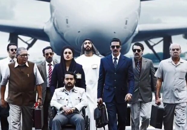 Akshay Kumar confirms Bellbottom to release on August 19 in theatres 