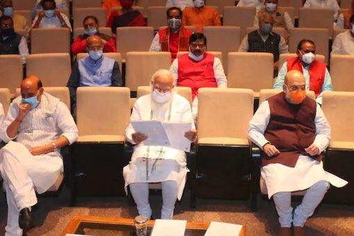 PM Narendra Modi, Amit Shah and Rajnath Singh among others attend the BJP parliamentary party meet. (News18)