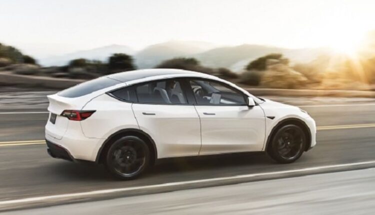 Design batteries to strengthen auto bodies, extend range