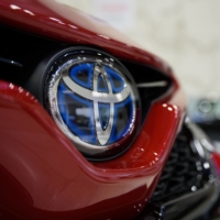 Toyota Motor Corp., which has faced harsh criticism for donations to some lawmakers who voted against U.S. President Joe Biden's election win, decided to halt the contributions. | BLOOMBERG