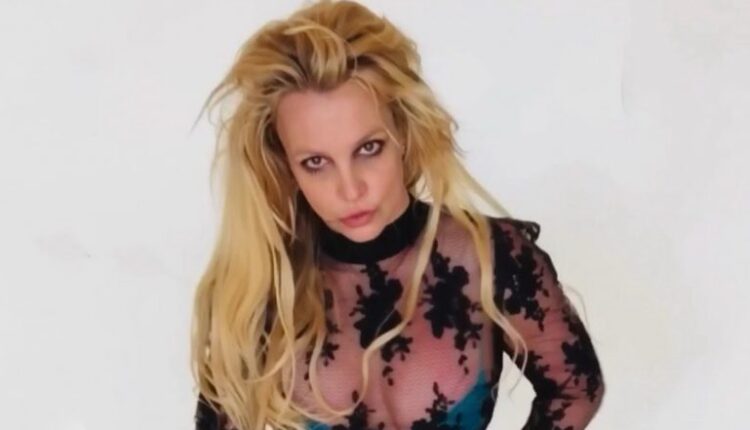 Britney Spears Plans To Step Away From Social Media After Struggling With Negative Comments (View Post)