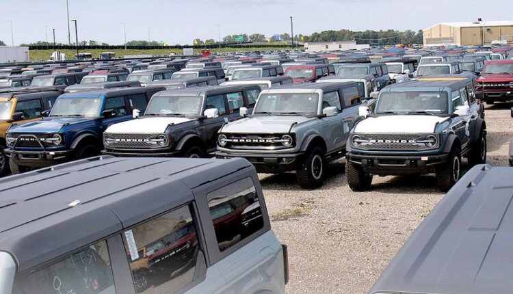Ford Bronco roof problems add to delays, frustration