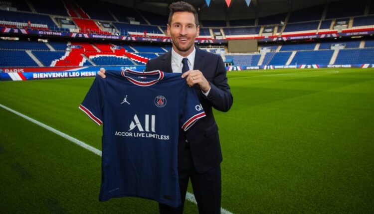 Lionel Messi In PSG Jersey Images & HD Wallpapers for Free Download Online for All Paris Saint Germain Fans For 2021-22 Football Season