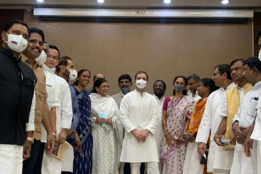 Congress leader Rahul Gandhi with opposition leaders in Delhi. (Twitter)