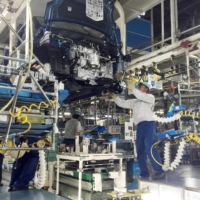 A Daihatsu Motor Co. production line in 2016. | KYODO