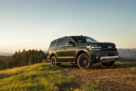 Ford freshens 2022 Expedition with new off-road version and performance package