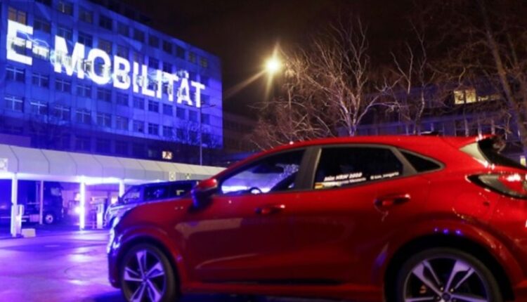 Ford weighs UK or Germany for electric drivetrain production