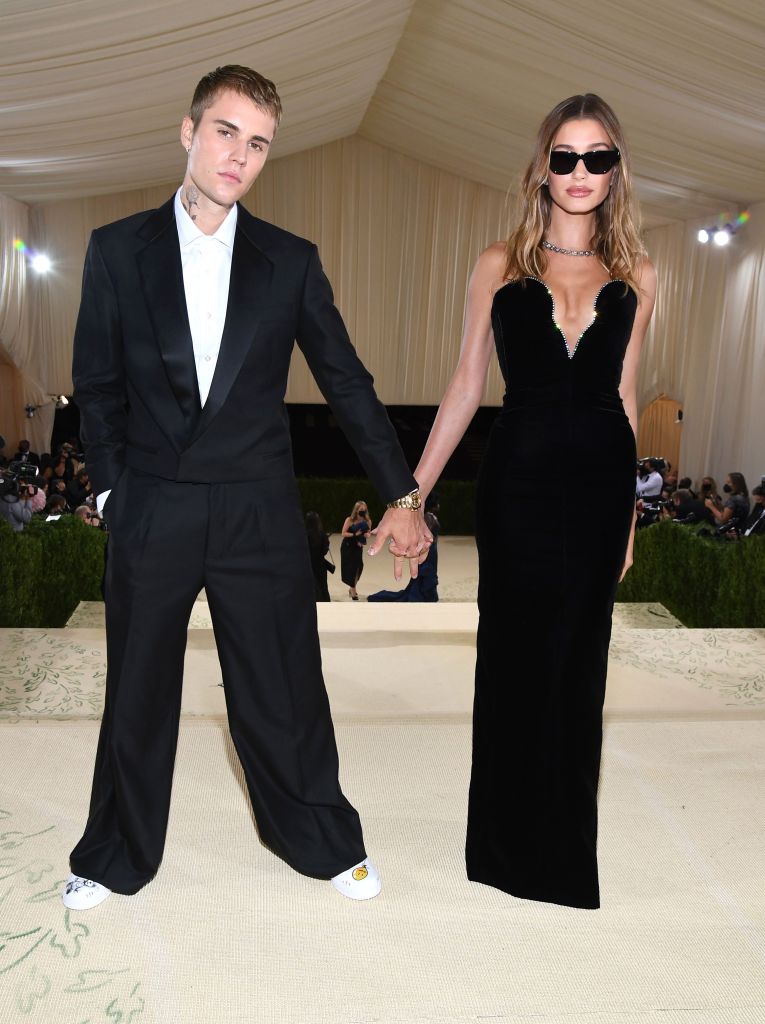 Justin Bieber and Hailey Bieber attend The 2021 Met Gala. Photo: Kevin Mazur/MG21/Getty Images For The Met Museum/Vogue