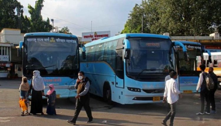 Maharashtra ST Bus Strike: Services of 238 Daily Wage MSRTC Workers Terminated, 297 Employees Suspended