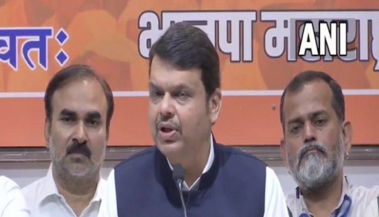 Nawab Malik Has Dealings with People from Underworld Convicted in Mumbai Blasts, Says BJP Leader Devendra Fadnavis