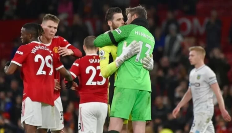 Manchester United up to sixth after 3-1 win over Burnley | Football News