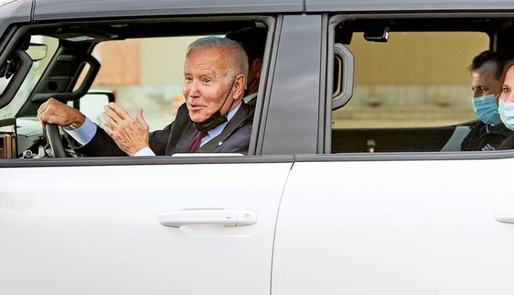 Biden, after Intel announces $20B microchip plant in Ohio, urges Congress to pass chips bill as global shortage persists