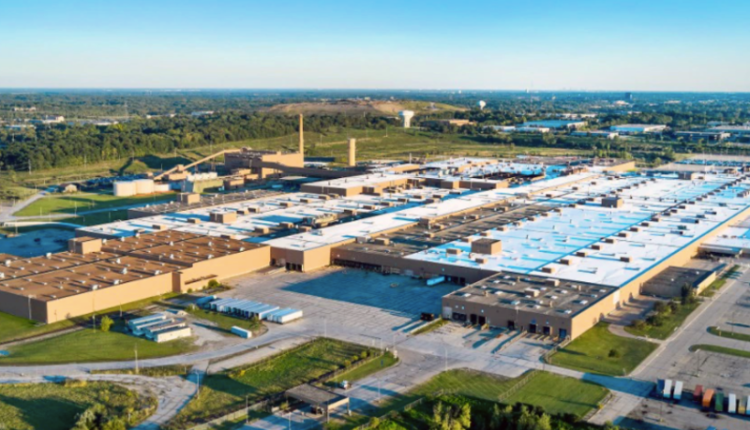 GM wins tax break from Detroit suburb for $1.3 billion plant expansion for EVs, batteries