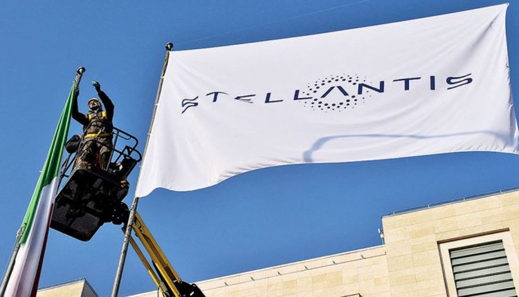 In France, Stellantis helps employees polish their resumes