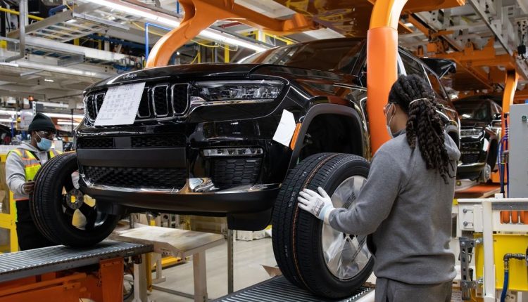 UAW Stellantis workers to get up to $14,670 in profit-sharing